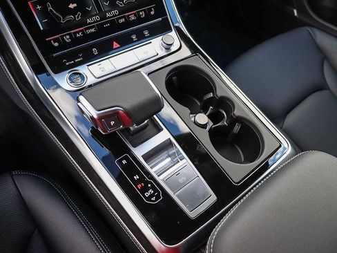 New 2026 Audi Q8 Premium Plus image 26