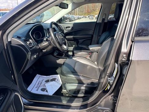 Used 2018 Jeep Compass Limited w/ Navigation Group image 11
