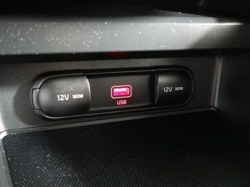 Used 2020 Kia Soul S FWD image 29
