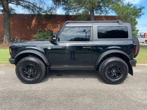 Used 2022 Ford Bronco Outer Banks w/ Sasquatch Package AWD/4WD image 2
