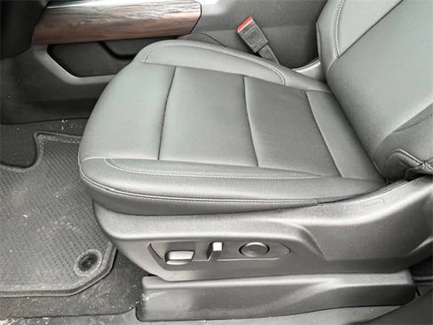 New 2025 GMC Sierra 2500 SLT w/ SLT Premium Package image 36