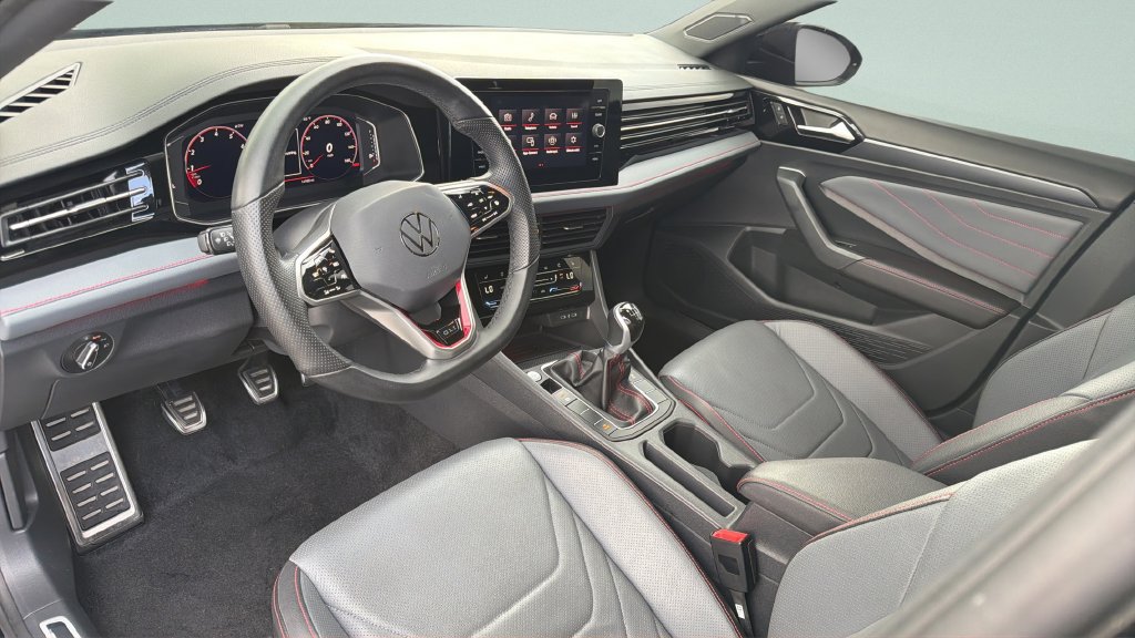 Used 2025 Volkswagen Jetta GLI Autobahn FWD image 27