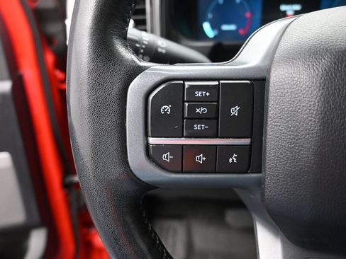 Used 2024 Ford F250 Lariat w/ Black Appearance Package AWD/4WD image 29