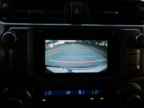 Used 2016 Toyota 4Runner Limited image 35