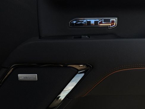 Used 2024 GMC Sierra 1500 AT4 w/ Technology Package image 24