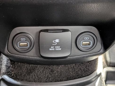Used 2022 Hyundai Santa Fe Limited FWD image 16