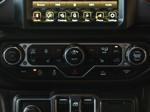 Used 2023 Jeep Gladiator Mojave w/ Cold Weather Group AWD/4WD image 42