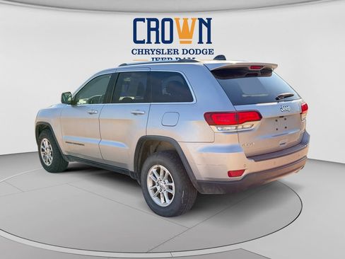 Used 2020 Jeep Grand Cherokee Laredo AWD/4WD image 5
