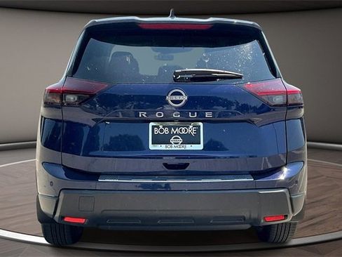 New 2026 Nissan Rogue SV image 4