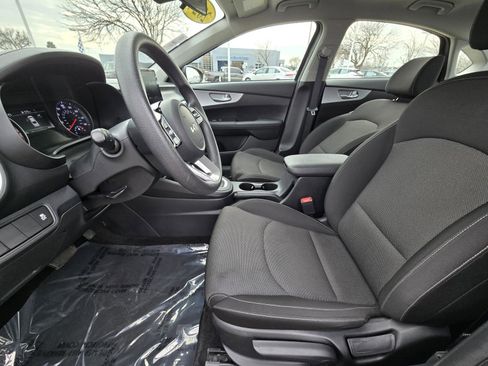 Used 2024 Kia Forte LXS image 13