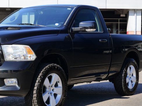 Used 2011 RAM 1500 Sport w/ Remote Start & Security Group image 26