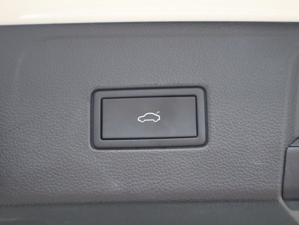 Used 2021 Volkswagen Atlas SE AWD/4WD image 19