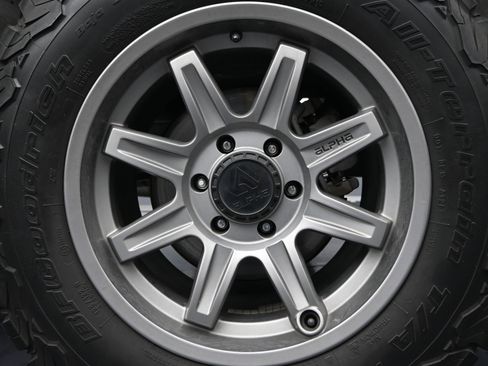 Used 2020 GMC Sierra 1500 Base w/ Sierra Value Package image 10