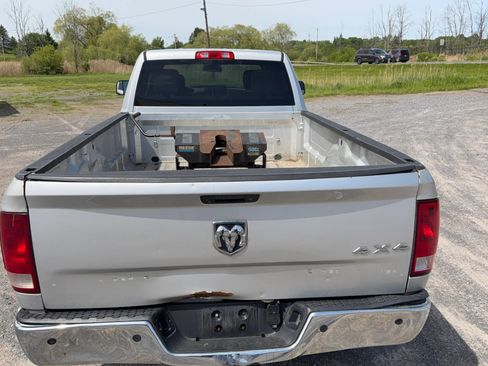 Used 2015 RAM 3500 Tradesman w/ Chrome Appearance Group AWD/4WD image 6