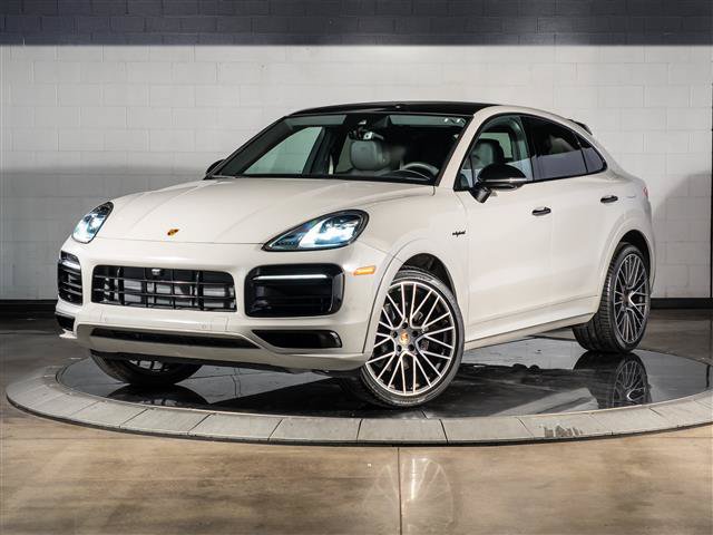 Certified 2023 Porsche Cayenne Platinum Edition AWD/4WD image 1