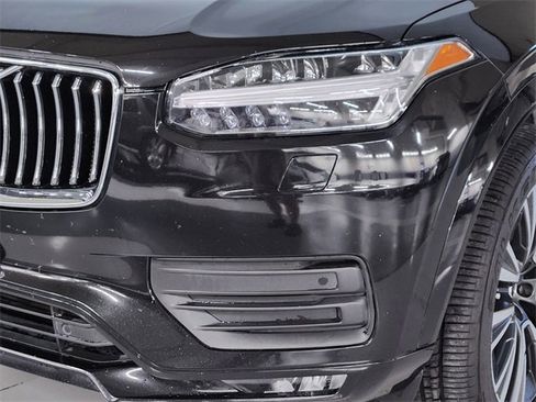 Used 2021 Volvo XC90 T6 Momentum w/ Advanced Package image 12