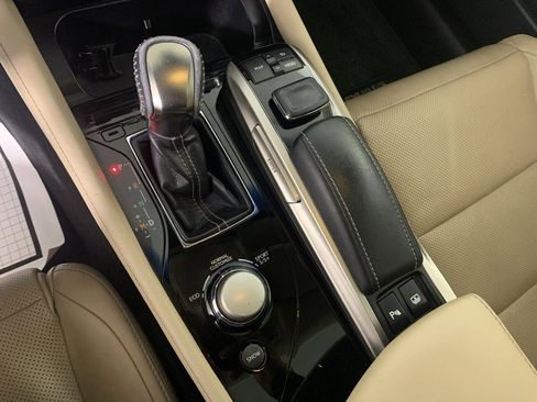 Used 2016 Lexus GS 350 image 25