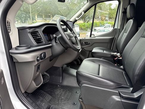 New 2026 Ford Transit 250 148 Medium Roof w/ Load Area Protection Package RWD image 19
