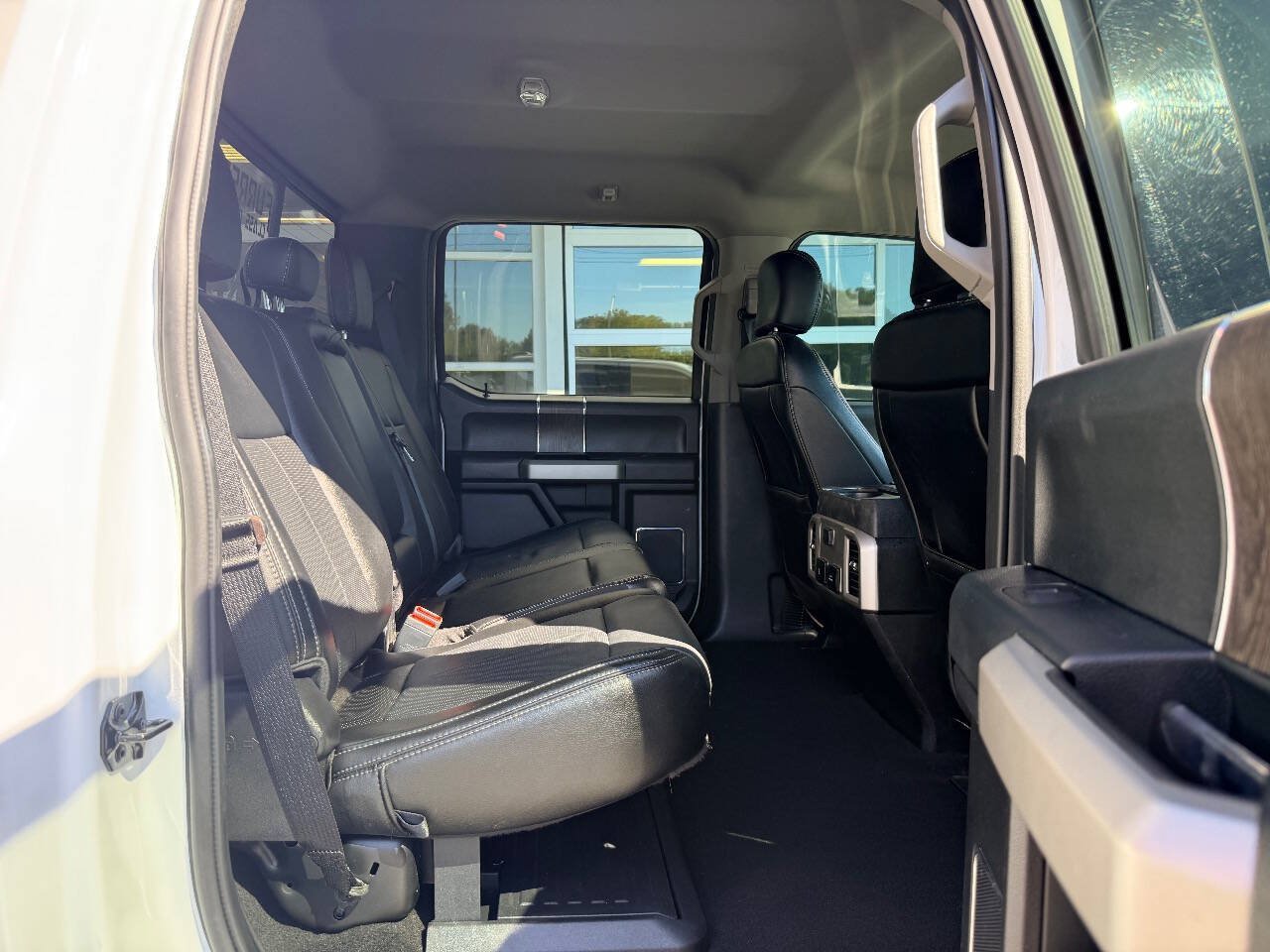 Used 2020 Ford F250 Lariat w/ Lariat Ultimate Package AWD/4WD image 39