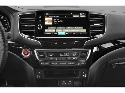 Used 2025 Honda Ridgeline Black Edition image 5
