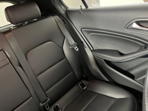 Used 2019 Mercedes-Benz GLA 250 4MATIC image 23