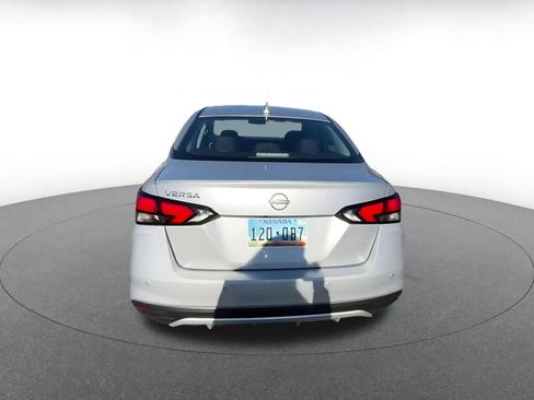 Used 2025 Nissan Versa SV image 12