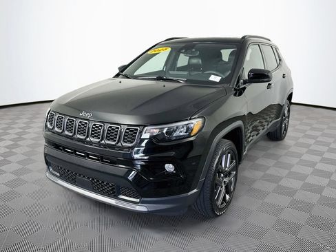Certified 2025 Jeep Compass Limited w/ Sun & Sound Group AWD/4WD image 6