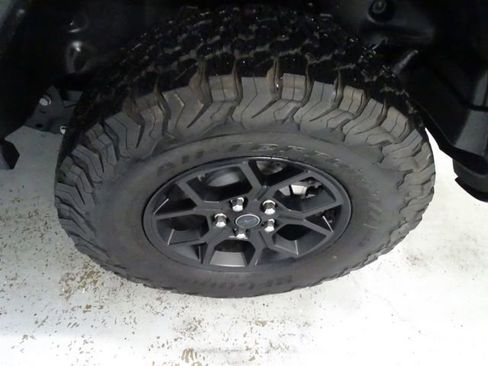 Certified 2025 Jeep Wrangler Willys 4xe image 27