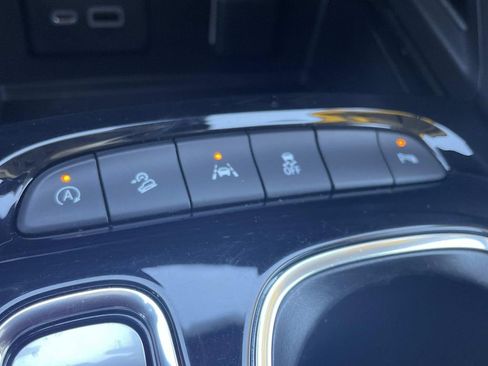 Used 2022 Buick Envision Preferred image 25