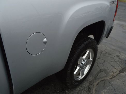 Used 2014 GMC Sierra 2500 SLT w/ SLT Convenience Package image 5