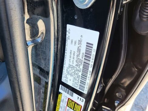 Used 2024 Toyota Tacoma Limited w/ Limited Package (LT) image 27