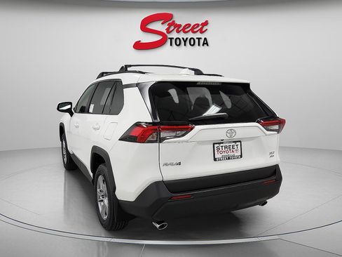 Used 2025 Toyota RAV4 XLE w/ Weather Package AWD/4WD image 2