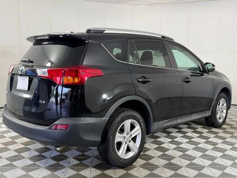 Used 2013 Toyota RAV4 XLE FWD image 6