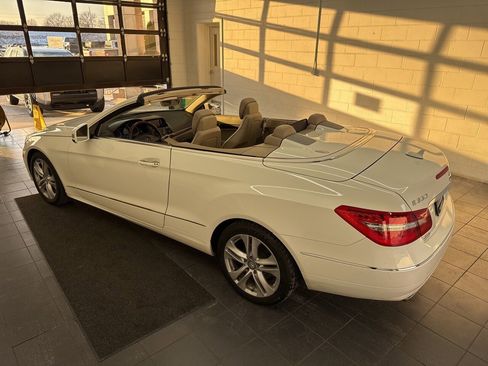 Used 2011 Mercedes-Benz E 350 E 350 image 11