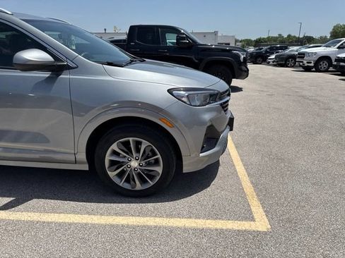 Used 2023 Buick Encore GX Select w/ Experience Buick Package AWD/4WD image 5