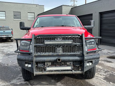 Used 2017 RAM 2500 Tradesman w/ Chrome Appearance Group AWD/4WD image 2