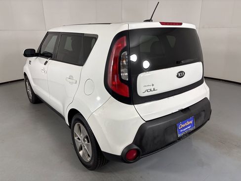 Used 2015 Kia Soul image 6