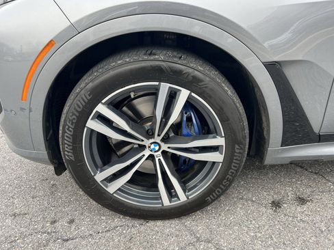 Used 2023 BMW X7 xDrive40i w/ M Sport Package image 12