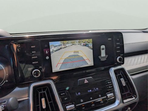 Certified 2023 Kia Sorento SX image 17