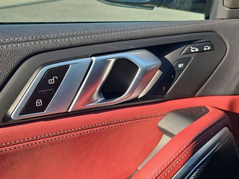 Used 2021 BMW X6 xDrive40i w/ M Sport Package image 20