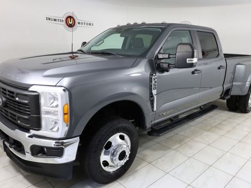 Used 2023 Ford F350 XL w/ 360-Degree Camera Package AWD/4WD image 5