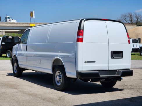 New 2026 Chevrolet Express 2500 Extended w/ Driver Convenience Package image 3
