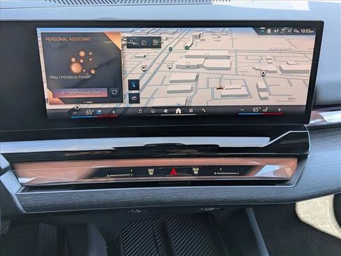 Used 2025 BMW i5 eDrive40i w/ Premium Package image 15