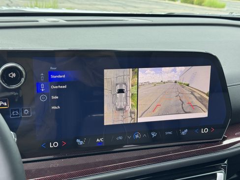 New 2026 Chevrolet Traverse Z71 w/ Driver Confidence Package image 17