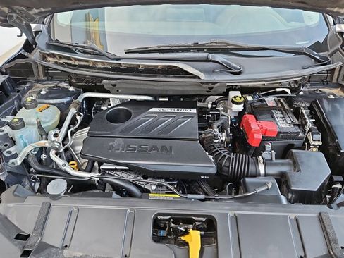 Used 2022 Nissan Rogue SV image 22