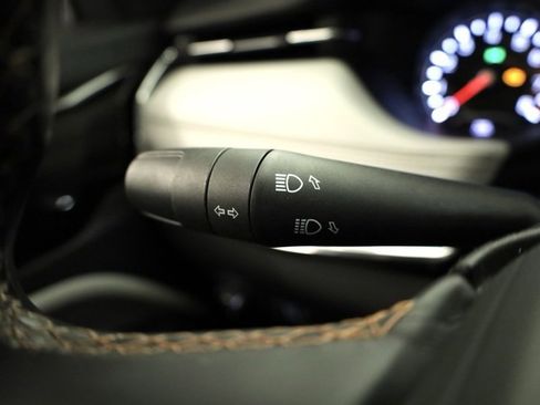 Used 2022 Jeep Compass Limited image 31