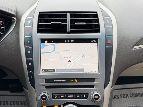 Used 2017 Lincoln MKZ Reserve w/ Climate Package image 21