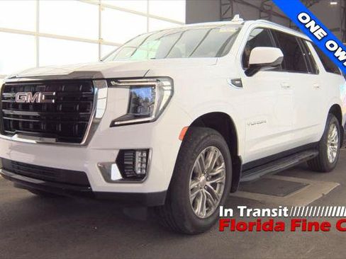 Used 2022 GMC Yukon XL SLE w/ Gmc Pro Safety Plus Package AWD/4WD image 2