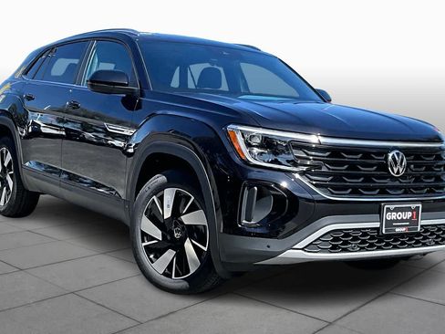 New 2026 Volkswagen Atlas Cross Sport SE FWD image 2