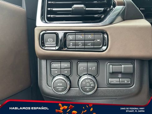 New 2026 GMC Yukon XL Denali Ultimate AWD/4WD image 17
